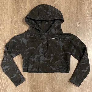 Alphalete black camo cropped hoodie S